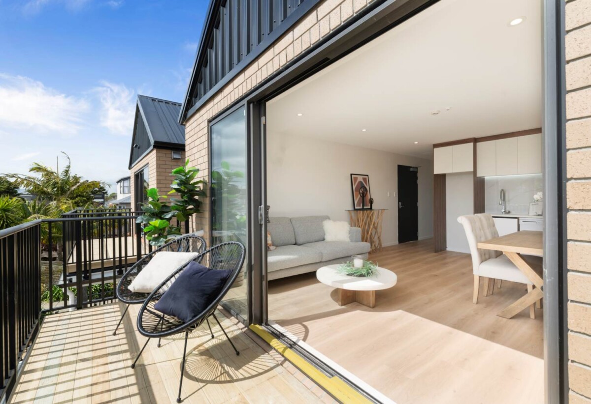 Howick Apartment Living – Modern, Stylish & Convenient, 5/8 Baird Street, Howick, Auckland