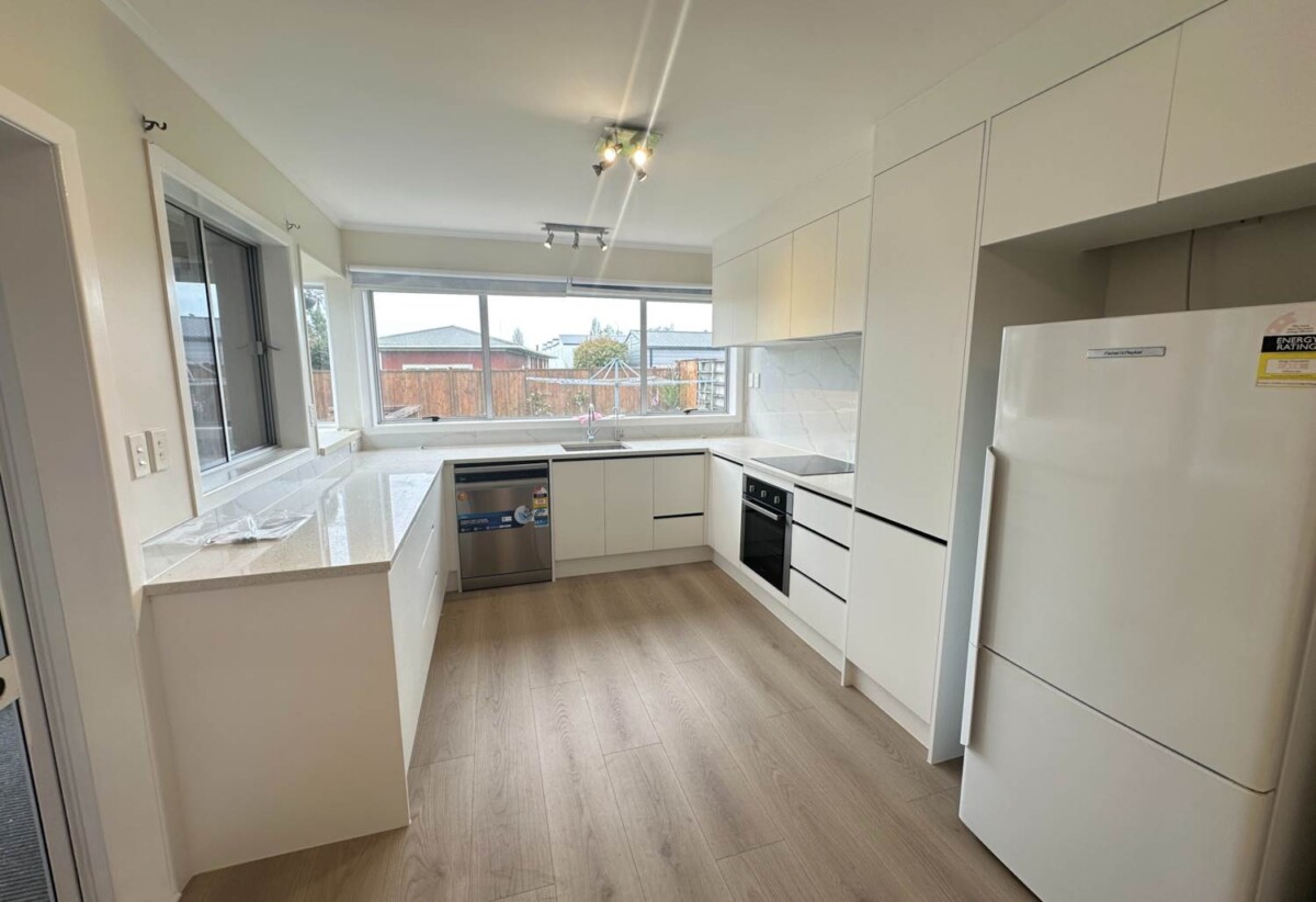 FOR RENT, Pet Friendly, 4 BEDROOMS 1 BATHROOM HOUSE, 70 Andrew Road, Howick, Auckland