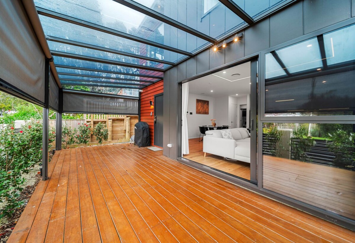 Walk to Rangitoto College, Intermediate & Primary, 113D Sunrise Avenue, Murrays Bay, Auckland