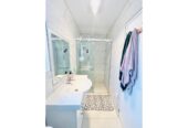 For rent, Cats Allowed, 5 bedrooms 4 bathrooms house, 26A Chesley Place, Half Moon Bay, Auckland, available 18th October