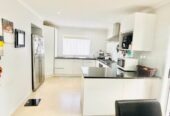 For rent, Cats Allowed, 5 bedrooms 4 bathrooms house, 26A Chesley Place, Half Moon Bay, Auckland, available 18th October