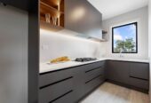 6 bedrooms on 3637m2 land, Westfield Albany’s shopping, dining, and entertainment are moments away, 110 Kewa Road, Albany, Auckland