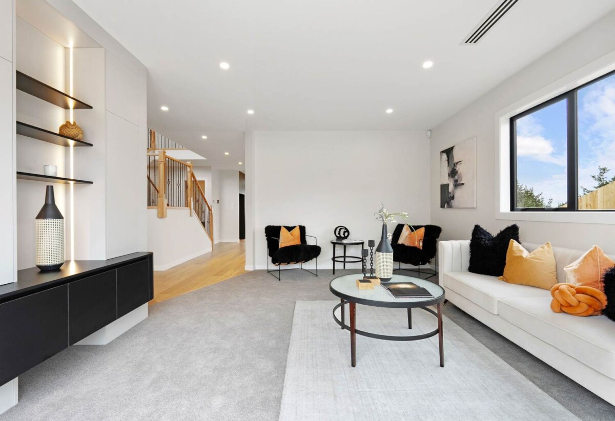 6 bedrooms on 3637m2 land, Westfield Albany’s shopping, dining, and entertainment are moments away, 110 Kewa Road, Albany, Auckland