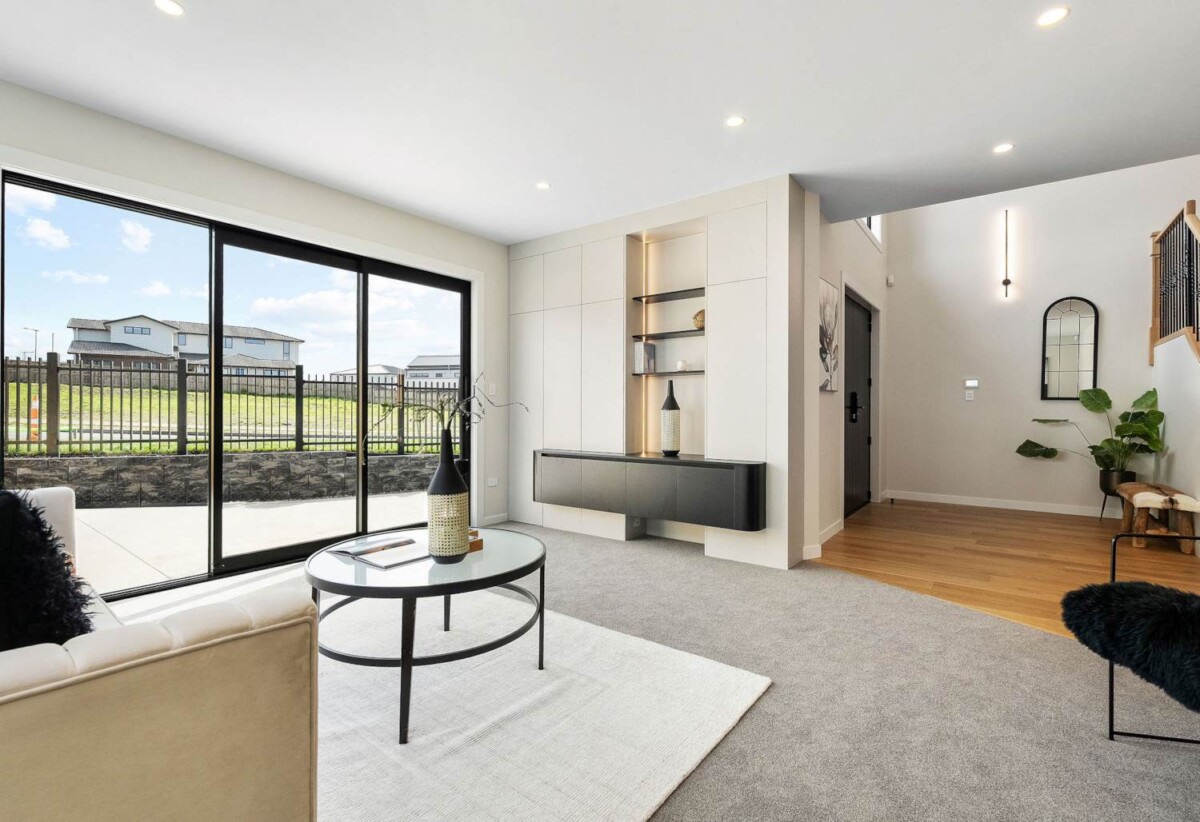 6 bedrooms on 3637m2 land, Westfield Albany’s shopping, dining, and entertainment are moments away, 110 Kewa Road, Albany, Auckland