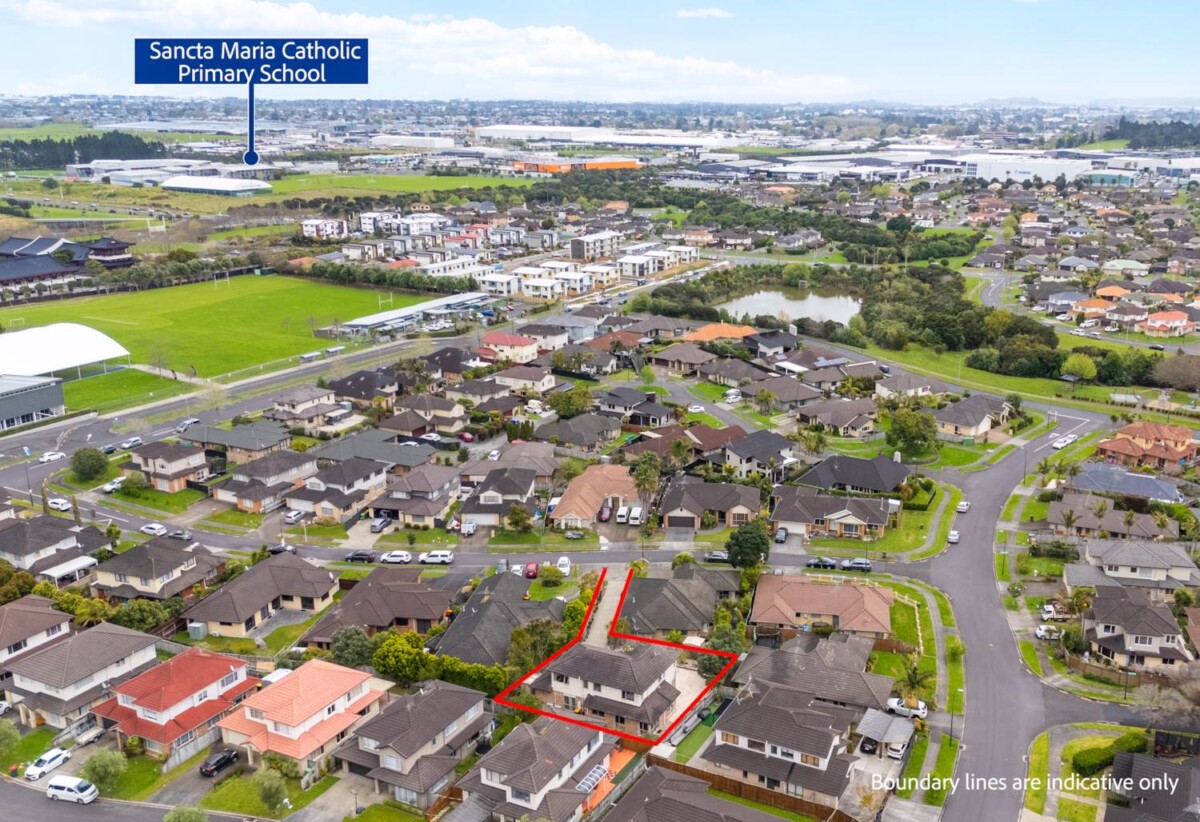 Ormiston Town Centre and Botany Centre just minutes away, 6 Stornaway Drive, Flat Bush, Auckland