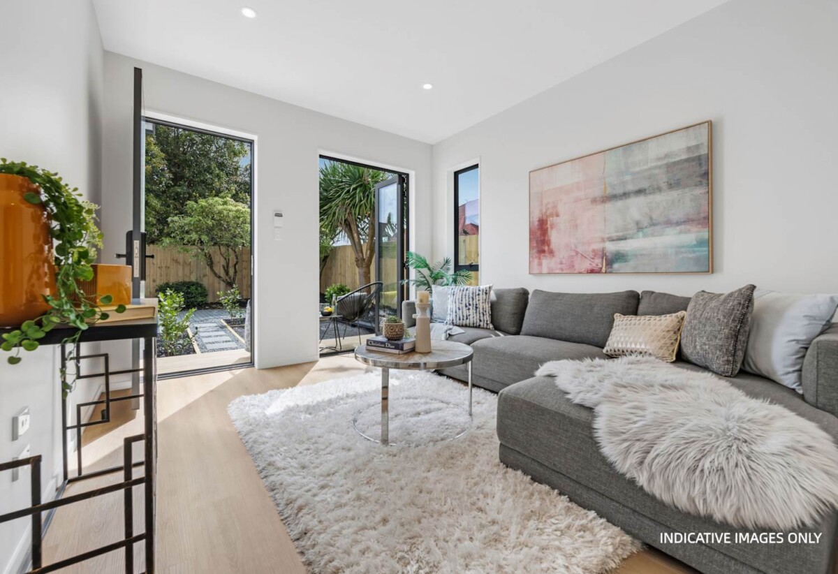 Walk to Meadowlands Shopping Plaza, CCC and Title Issued, Motivated Vendor, Bring Your Offer, 36C Whitford Road, Somerville, Auckland