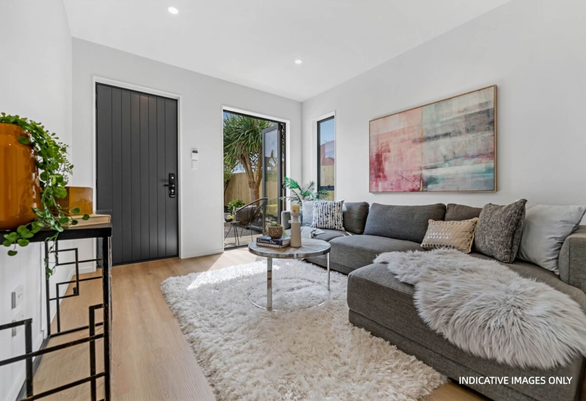 Walk to Meadowlands Shopping Plaza, CCC and Title Issued, Motivated Vendor, Bring Your Offer, 36C Whitford Road, Somerville, Auckland