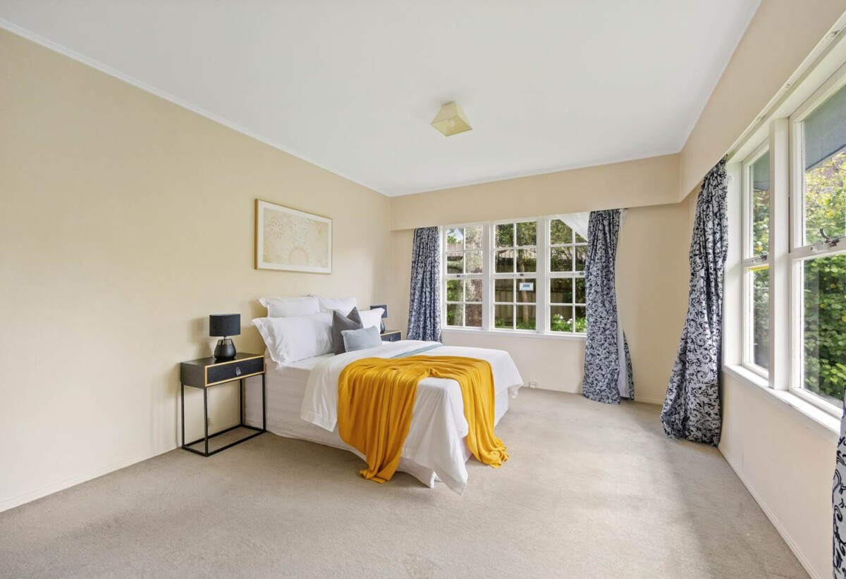Do Up, Develop, or Simply Enjoy, 3 bedrooms plus a study house on 825m2 land, 8 Ashby Avenue, St Heliers, Auckland