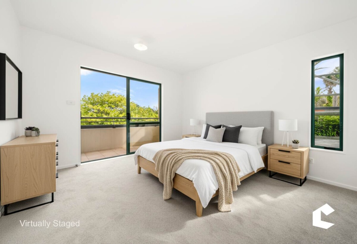 Recently renovated, Walk to Constellation Bus Station, Sunnynook shops, park & community centre, 1C/223 Sunset Road, Sunnynook, Auckland