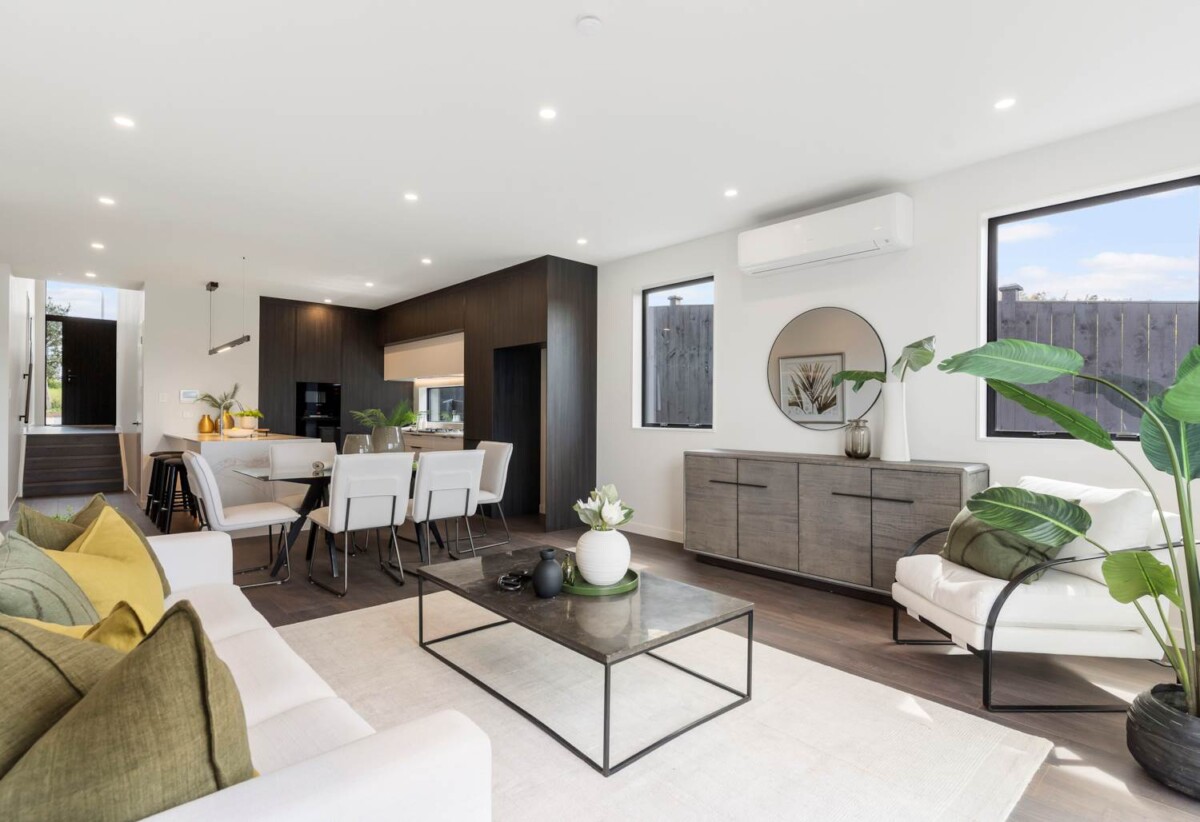 Single Level Premium Living in Arahill, 4 bedrooms on 518m² land, 4 Tahuna Avenue, Orewa, Auckland