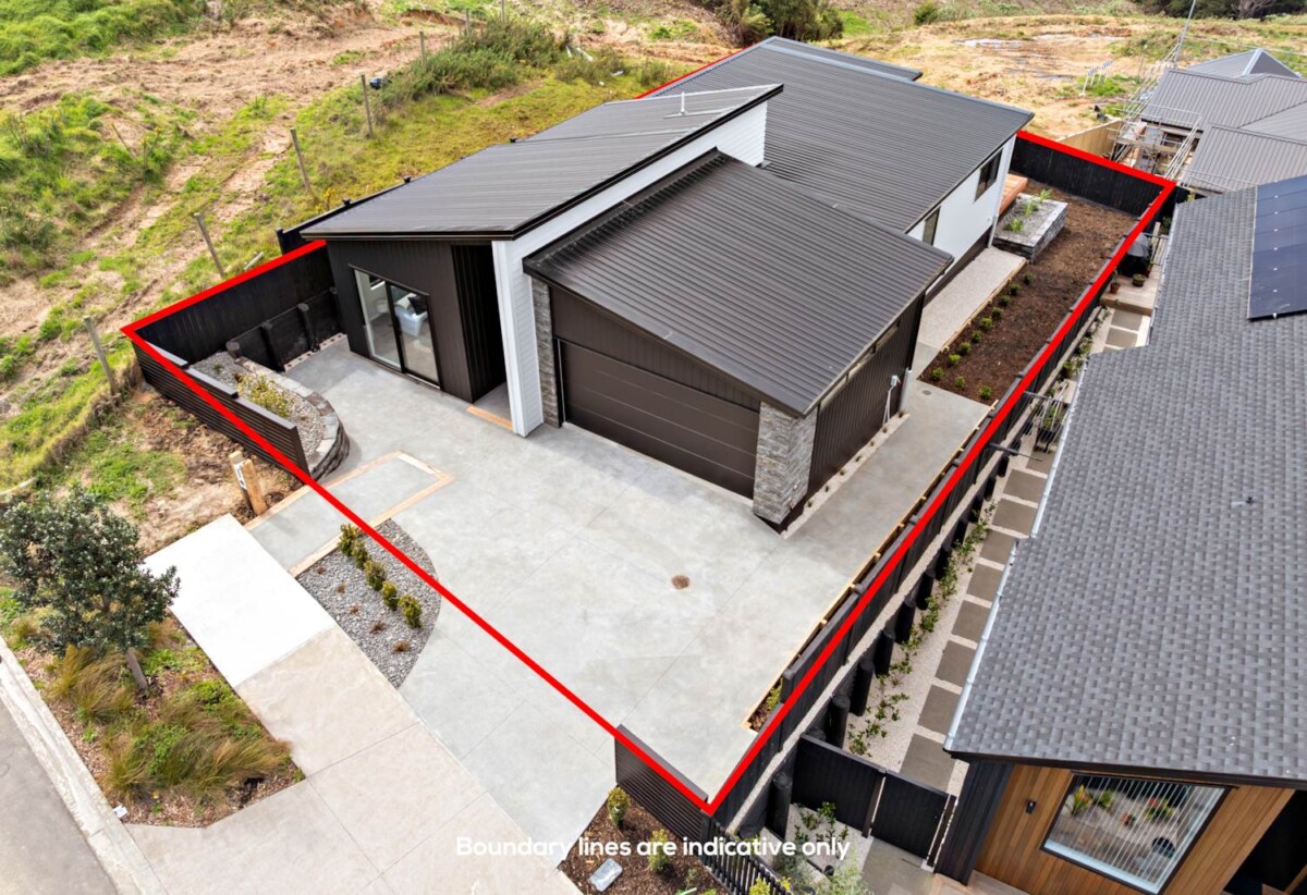 Single Level Premium Living in Arahill, 4 bedrooms on 518m² land, 4 Tahuna Avenue, Orewa, Auckland