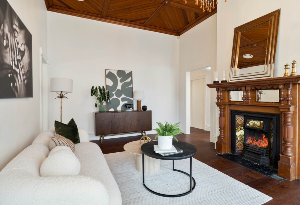 Double Grammar school zone, Classic Charm, Modern Comfort, 15 Armadale Road, Remuera, Auckland