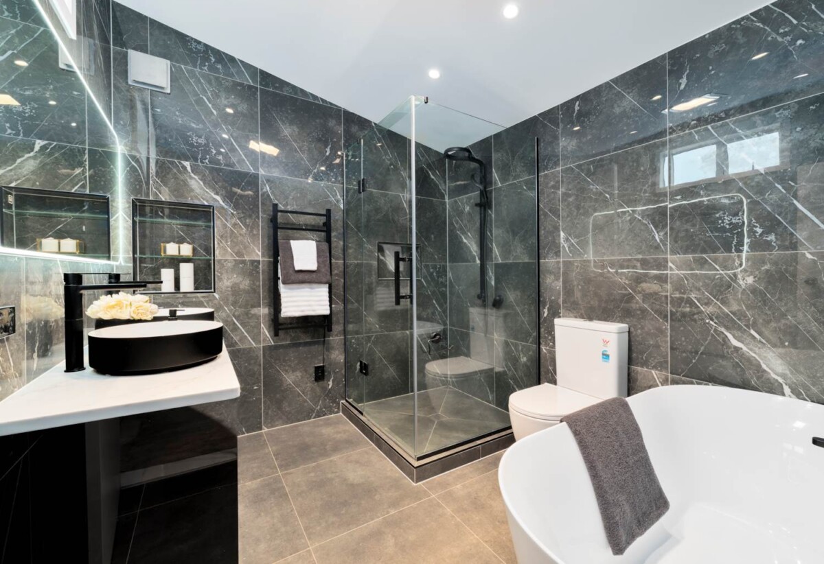 Double Grammar school zone, Classic Charm, Modern Comfort, 15 Armadale Road, Remuera, Auckland