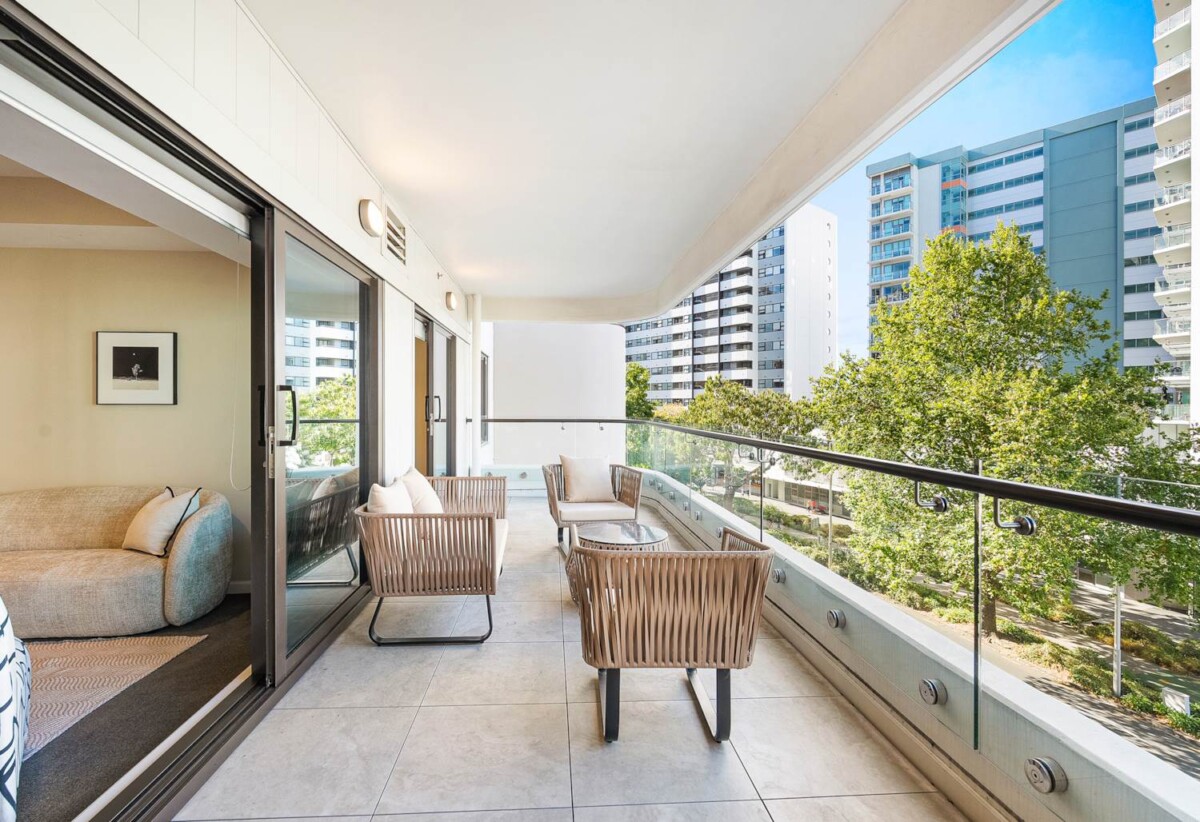 Modern Freehold City Living, 403/41 Beach Road, City Centre, Auckland