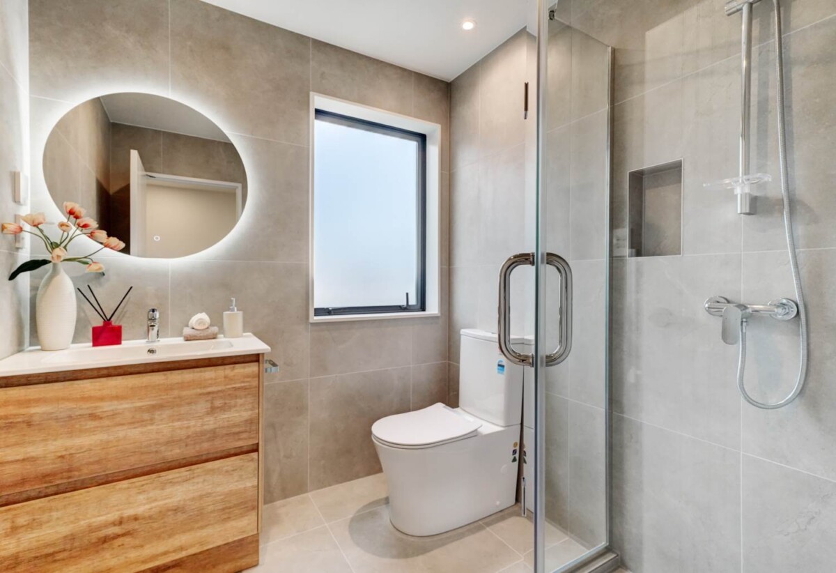 10-year Stamford warranty., Brandnew 3 beds 2.5 baths home with garage, move-in ready, minutes to Sylvia Park Mall, schools, motorway access, 0.9 km to Sylvia Park School, Lot 5/9 Allright Place, Mt Wellington, Auckland