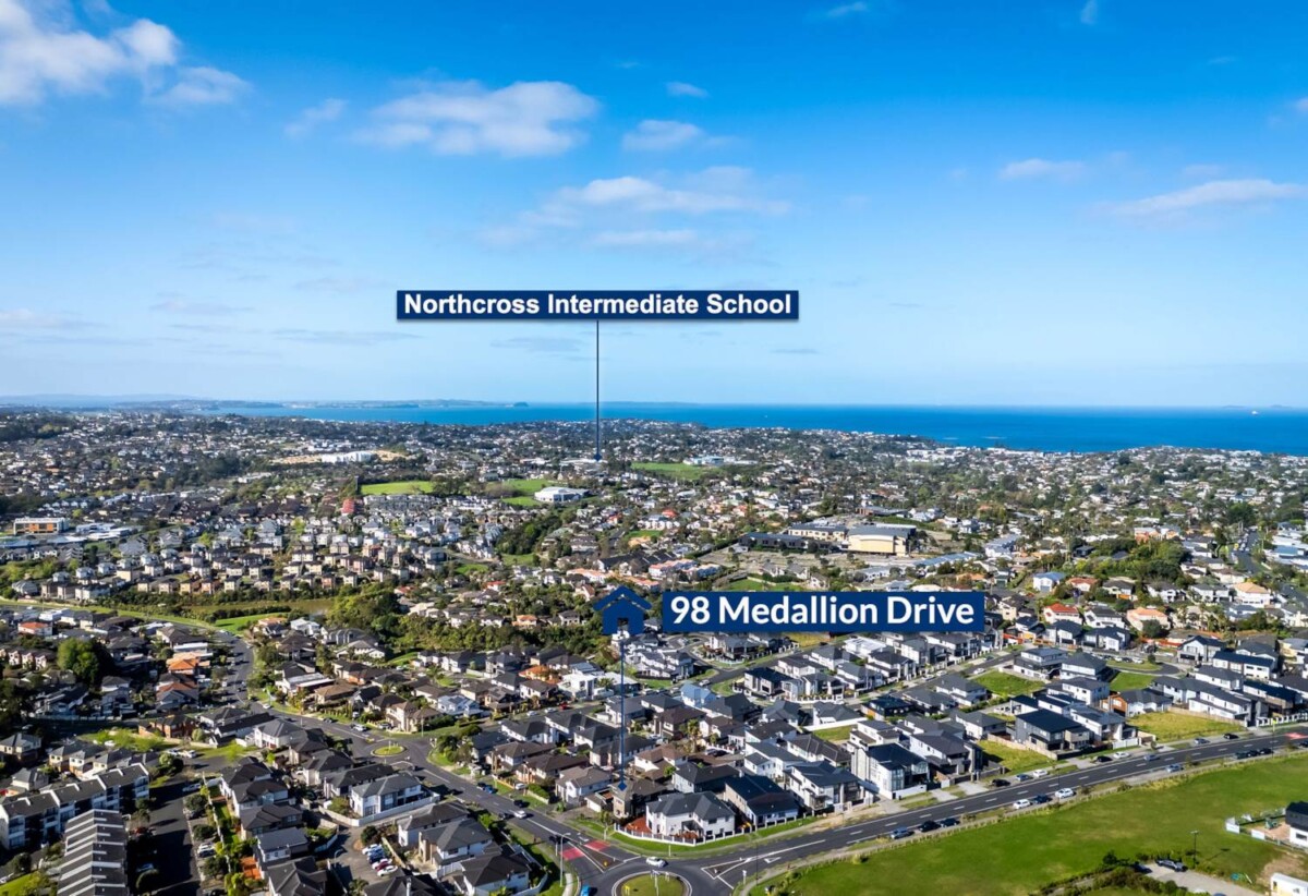 Rangitoto Zone & Beautifully Renovated, 98 Medallion Drive, Albany, Auckland