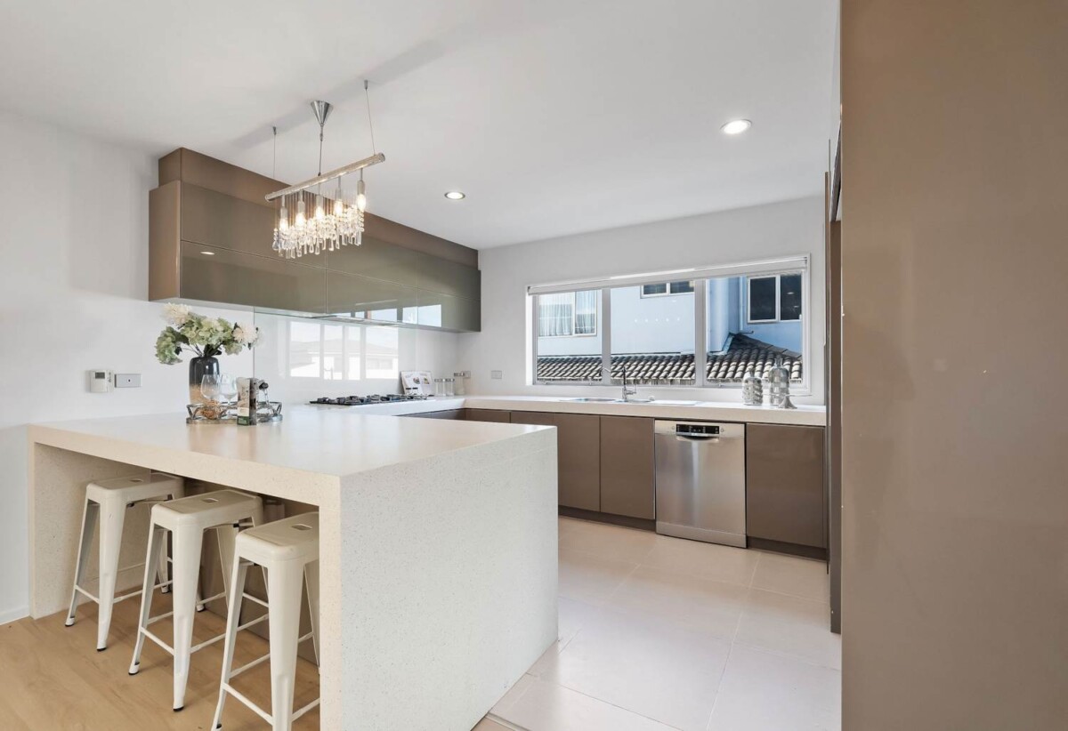 Rangitoto Zone & Beautifully Renovated, 98 Medallion Drive, Albany, Auckland