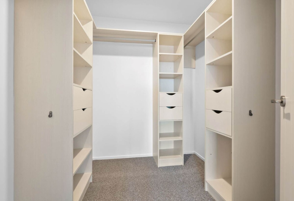 Rangitoto Zone & Beautifully Renovated, 98 Medallion Drive, Albany, Auckland