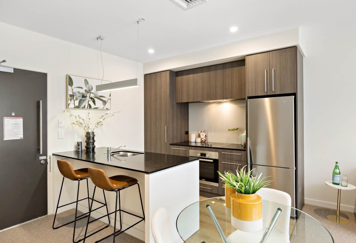 Zoned for popular Newmarket School, Kowhai Intermediate, Auckland Grammar & Auckland Girls Grammar and a short walk to St Peter’s College, 407/8 Nugent Street, Grafton, Auckland