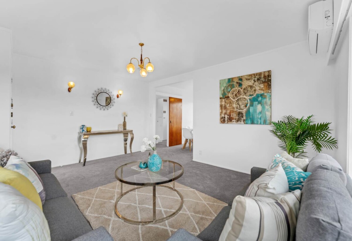 Renovated, top-rated schools nearby,, shopping malls a short distance away, 1/60 Stanniland Street, Sunnyhills, Auckland