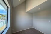 For rent, 3 bedrooms 2 bathrooms townhouse, 6/73 Glendale Road, Glen Eden, Auckland, available 13th October