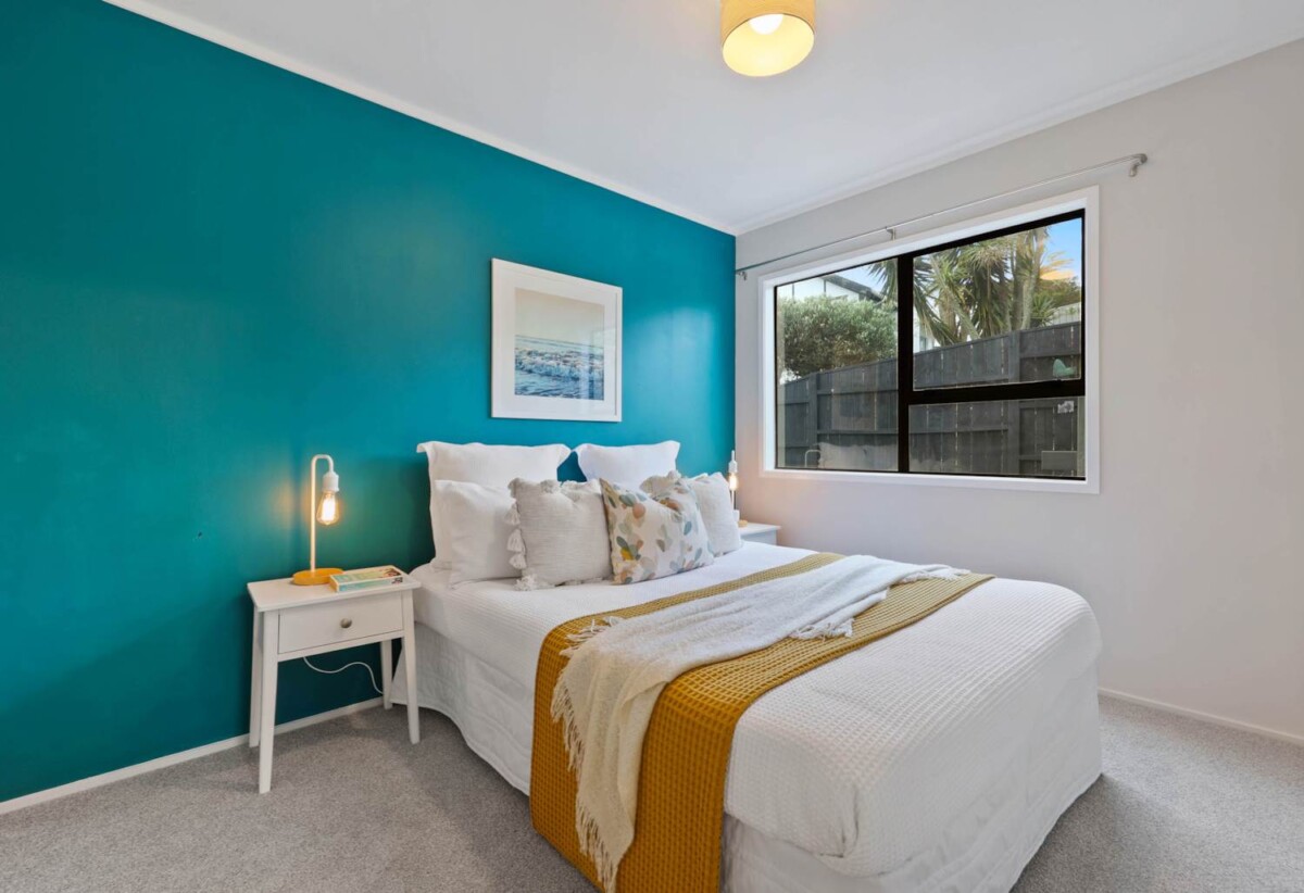Light, Split-Level Living Made Easy, single garage plus a huge storage/workshop area, 5A Morriggia Place, Bayview, Auckland
