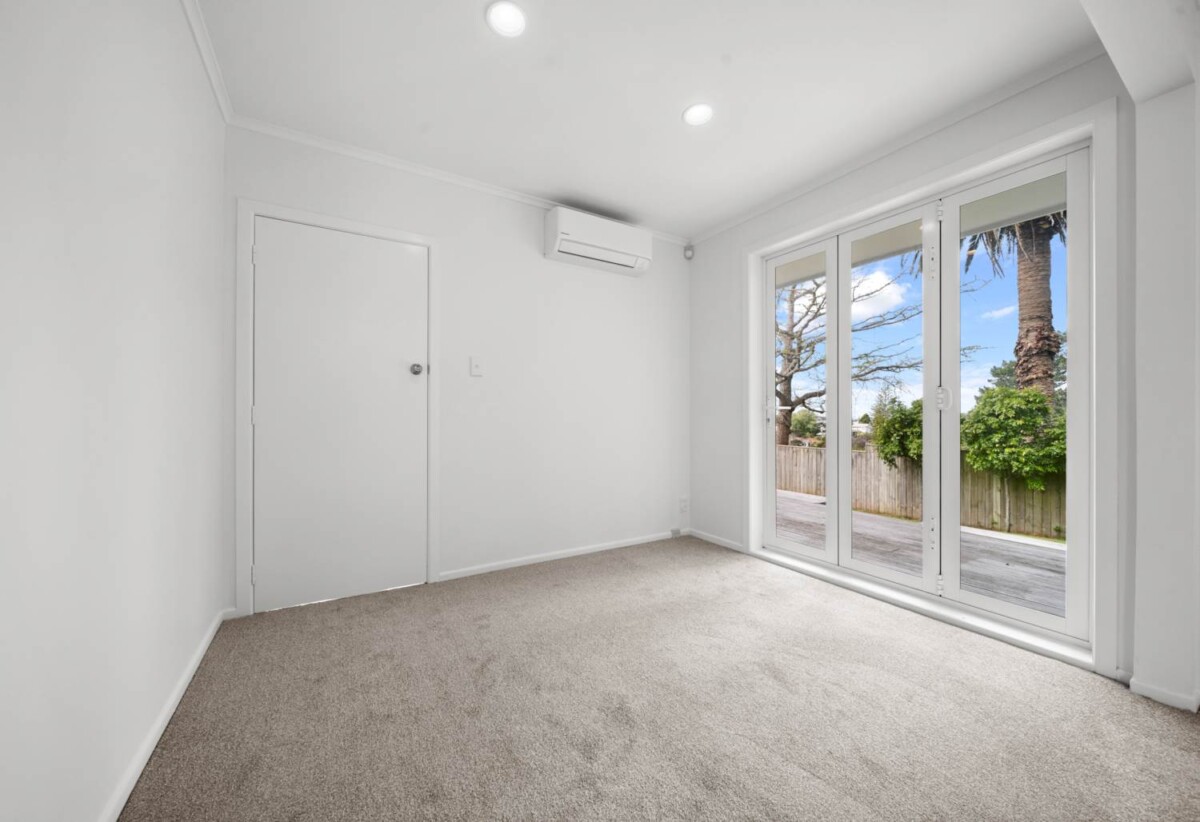 Freshly painted with new carpet throughout, just moments from the heart of Birkenhead, 3 bedrooms on 845m2 land, 37 Mahara Avenue, Birkenhead, Auckland