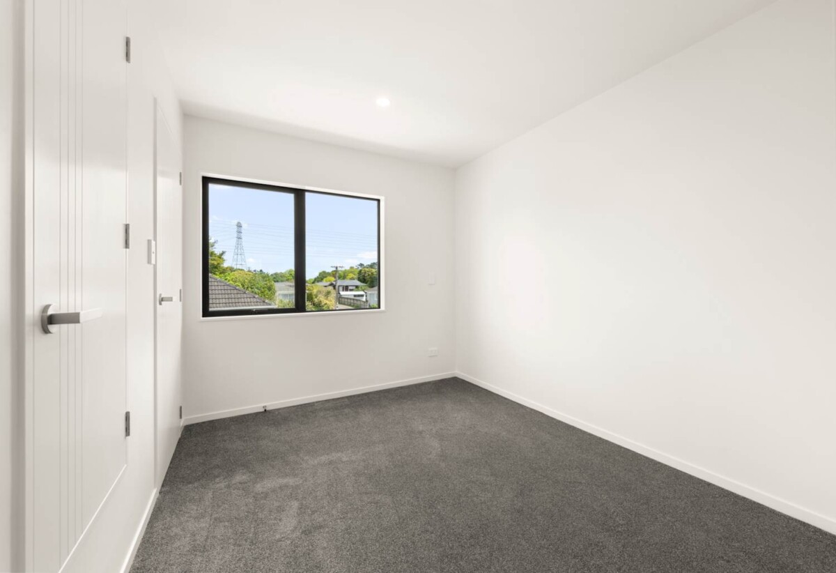 For rent, 2 bedrooms 2 bathrooms, 6/46 Dale Crescent, Pakuranga, Auckland, available 3rd November