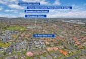4 bedrooms on 577m² section, Quality & Spacious Ex-Fletcher Home in BDSC Zone, 10 Point View Drive, East Tamaki Heights, Auckland