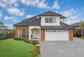 4 bedrooms on 577m² section, Quality & Spacious Ex-Fletcher Home in BDSC Zone, 10 Point View Drive, East Tamaki Heights, Auckland