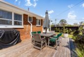 Just moments from Pakuranga Plaza and local amenities, 1/9 Anthony Place, Pakuranga, Auckland
