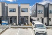 WALK TO LOCAL SCHOOL, minutes to shopping centre, 31 Kiato Lane, Flat Bush, Auckland