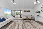 3 bedrooms house on 703m² land, Downstairs with separate entrances a huge rumpus room, 3 additional rooms, and a bathroom, 29 Santiago Crescent, Unsworth Heights, Auckland