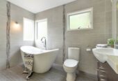 3 bedrooms house on 703m² land, Downstairs with separate entrances a huge rumpus room, 3 additional rooms, and a bathroom, 29 Santiago Crescent, Unsworth Heights, Auckland