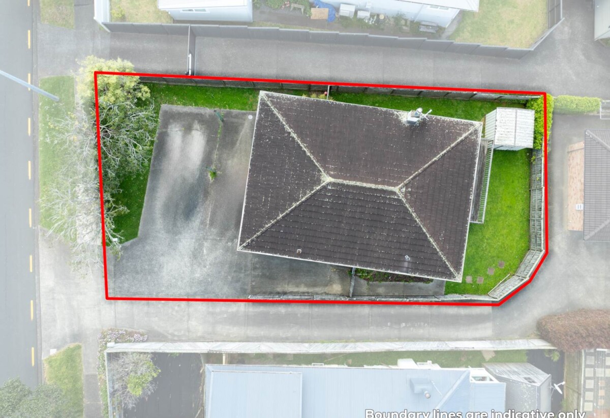 3 bedrooms house combines convenience, comfort, and location, 53 Union Road, Howick, Auckland
