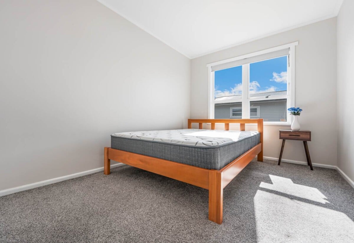 3 bedrooms house combines convenience, comfort, and location, 53 Union Road, Howick, Auckland