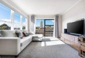 3 bedrooms house combines convenience, comfort, and location, 53 Union Road, Howick, Auckland