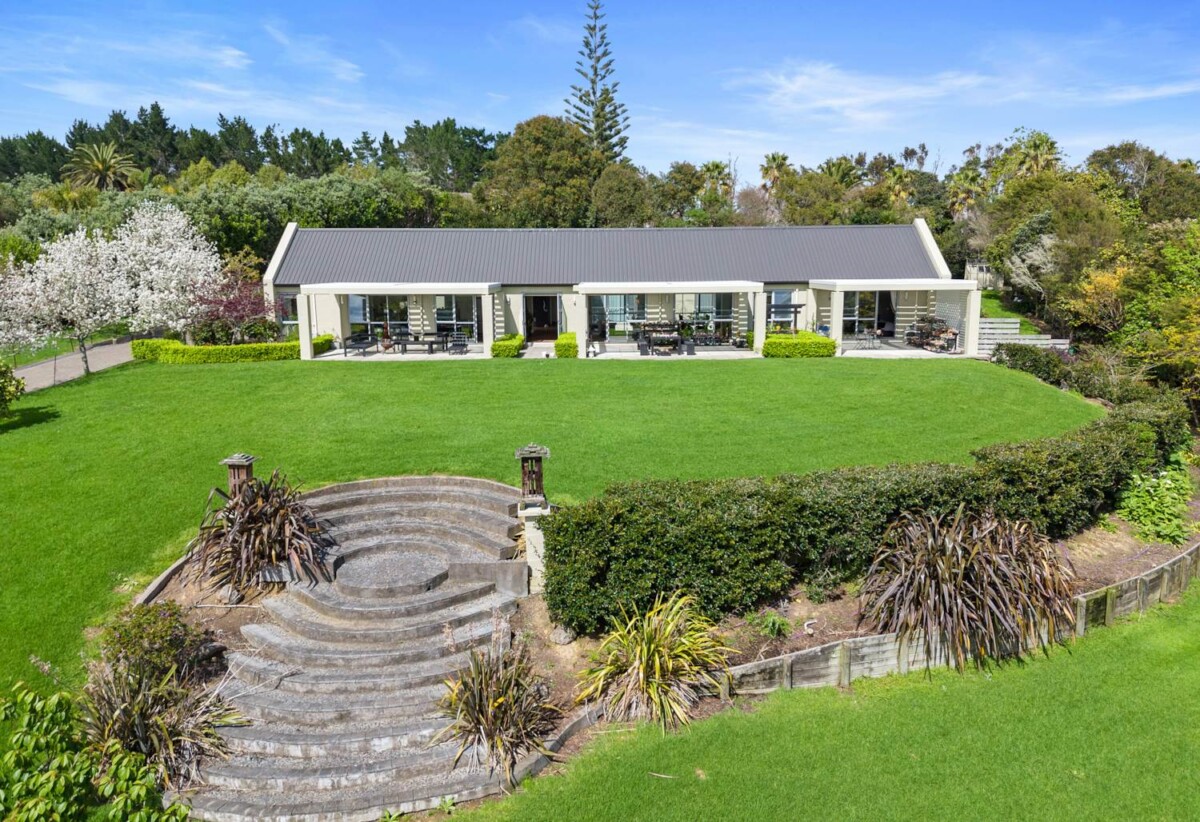5 bedrooms lifestyle house on 4518m² section, A Sanctuary of Space, Style, and Serenity, 75 Whitford Park Road, Whitford, Auckland