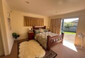 For rent, 4 bedrooms 2 bathrooms house, available 13th November, 13 Fernloche Place, Flat Bush, Auckland