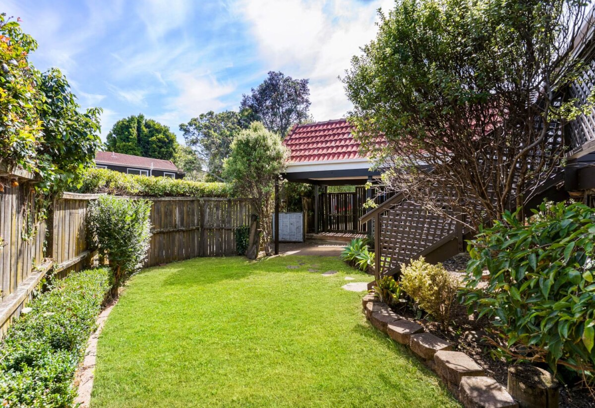 Charming 3 bedrooms home, Top School Zone, moments from shops, transport, 6/110 Norman Lesser Drive, St Johns, Auckland