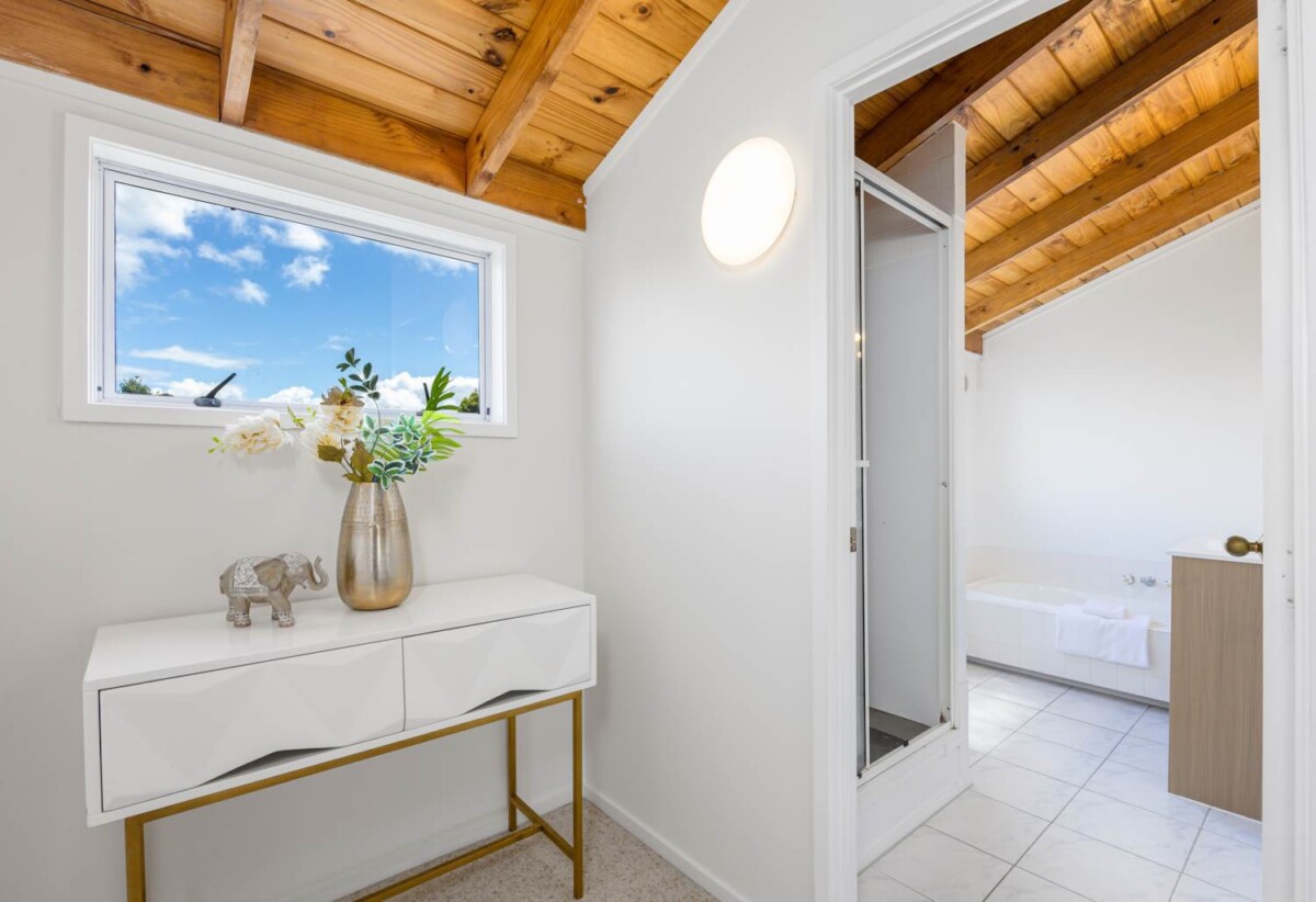 Charming 3 bedrooms home, Top School Zone, moments from shops, transport, 6/110 Norman Lesser Drive, St Johns, Auckland