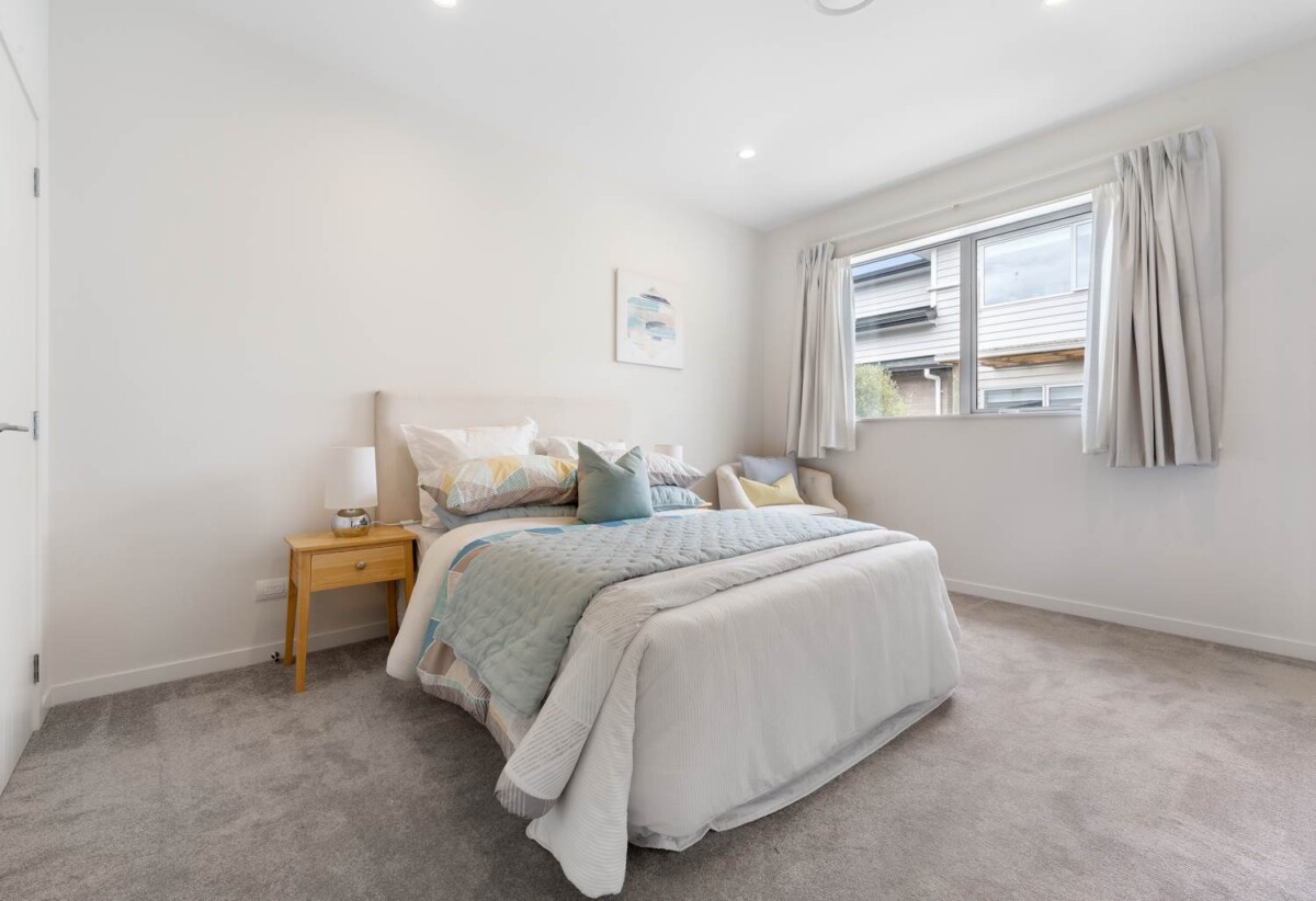 Top rated school zone, 5 beds house (3 ensuites) on 529m² section, Dual kitchen, Dedicated wine cellar, 3 Carex Way, Long Bay, Auckland