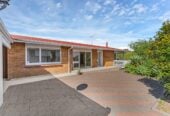 Macleans Zone, 3 bedrooms house on 607m² section, Renovate, Develop or live, 26 Maugham Drive, Bucklands Beach, Auckland