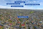 Macleans Zone, 3 bedrooms house on 607m² section, Renovate, Develop or live, 26 Maugham Drive, Bucklands Beach, Auckland