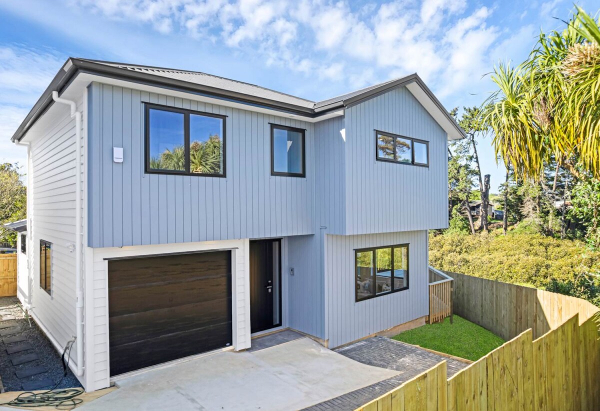 Brandnew Freestanding 5 bedrooms House with Bush Views, minutes from Shopping Centres, parks, schools, Lot 3/76 Ennis Avenue, Pakuranga Heights, Auckland