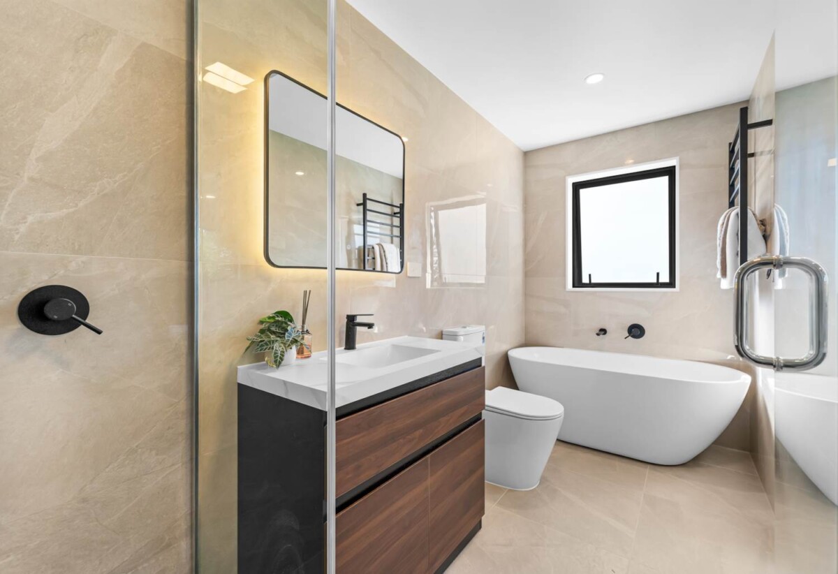 Brandnew Freestanding 5 bedrooms House with Bush Views, minutes from Shopping Centres, parks, schools, Lot 3/76 Ennis Avenue, Pakuranga Heights, Auckland