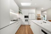 4 bedrooms house on 880m² section, brand-new floor, newly installed kitchen, just minutes from Albany Village, 23 Twin Court, Albany, Auckland