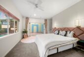 4 bedrooms house on 880m² section, brand-new floor, newly installed kitchen, just minutes from Albany Village, 23 Twin Court, Albany, Auckland