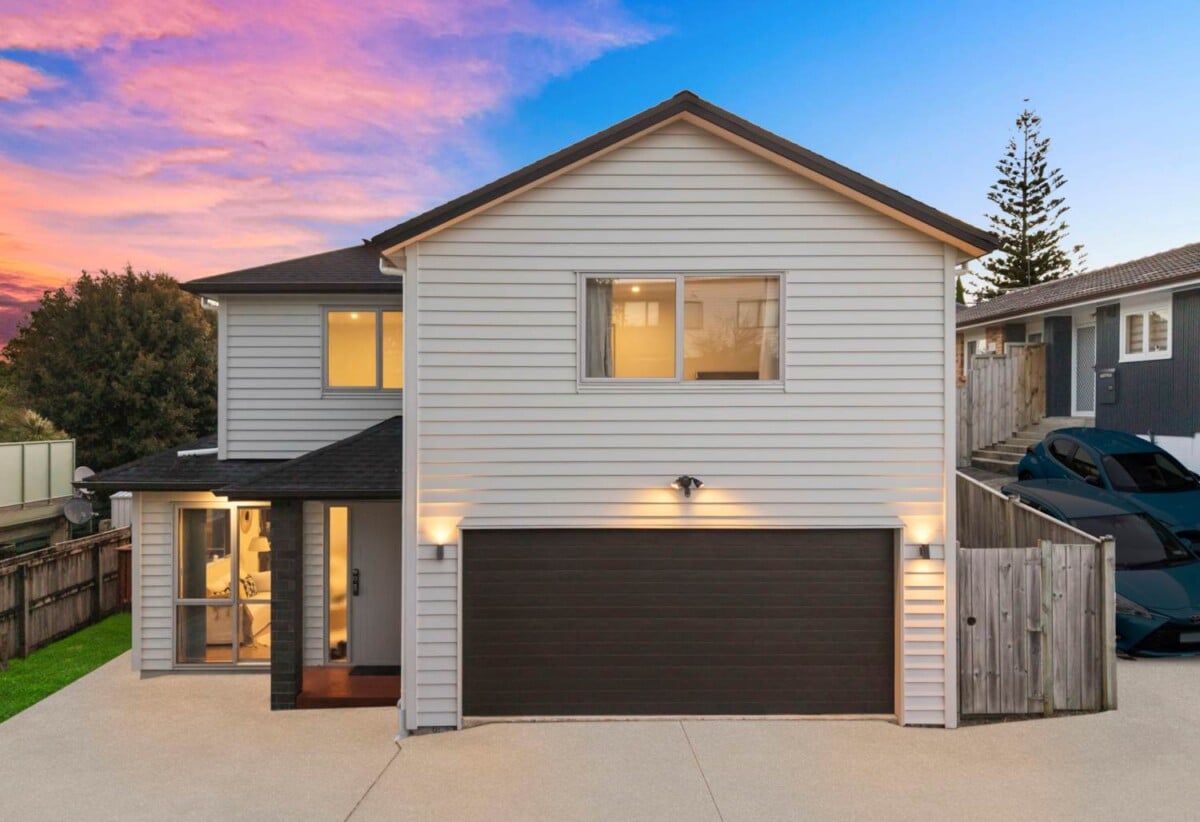 5 bedrooms house, just a short drive from Glenfield Mall, 45A Hogans Road, Glenfield, Auckland