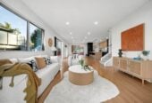 5 bedrooms house, just a short drive from Glenfield Mall, 45A Hogans Road, Glenfield, Auckland